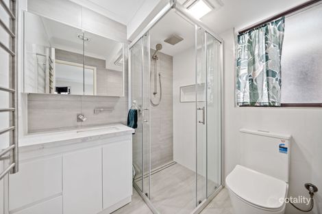 Property photo of 5 Isdell Place Heathridge WA 6027