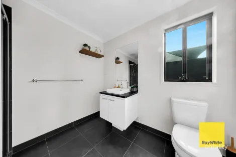 Property photo of 18 Cravens Road Mernda VIC 3754