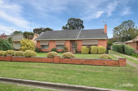 Property photo of 30 Ebden Street Heathcote VIC 3523