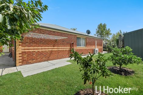 Property photo of 13 Stirling Circuit Beaconsfield VIC 3807