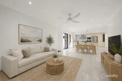 Property photo of 8 Slim Crescent Golden Beach QLD 4551