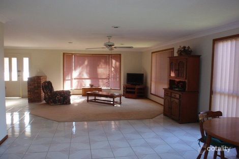 Property photo of 4 Banool Circuit Ocean Shores NSW 2483