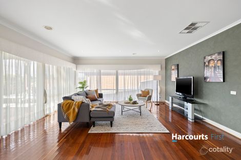 Property photo of 23 Frangipani Close Endeavour Hills VIC 3802