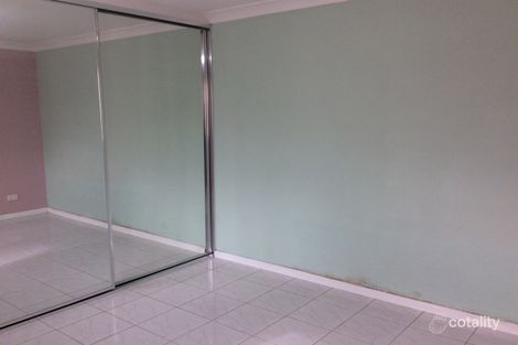 Property photo of 9 Darra Place St Johns Park NSW 2176