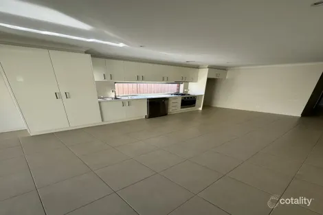 Property photo of 15 Viewhill Road Kilmore VIC 3764