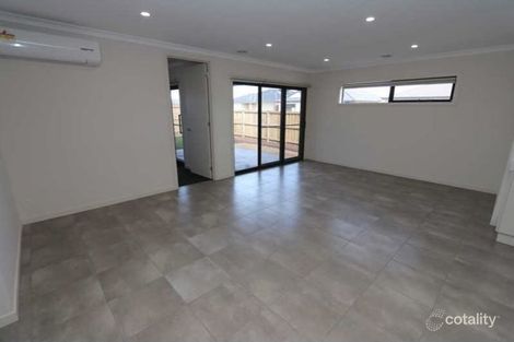 Property photo of 25 Mangrove Parade Point Cook VIC 3030