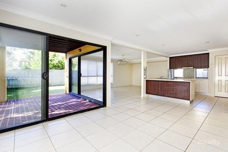 Property photo of 10 Letitia Close Wakerley QLD 4154