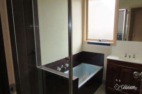 Property photo of 8 Ridley Close Carrum Downs VIC 3201