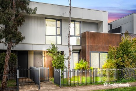 Property photo of 8 Nova Circuit Bundoora VIC 3083