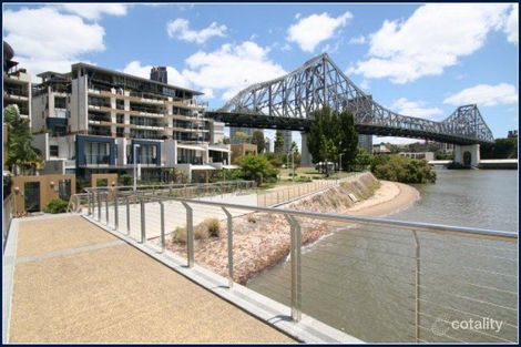 Property photo of 107/1 Holman Street Kangaroo Point QLD 4169