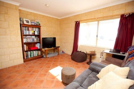 Property photo of 6 Endeavour Drive Wandina WA 6530