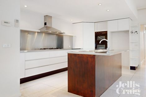 Property photo of 22 Davis Street Kensington VIC 3031