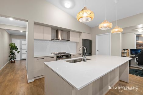 Property photo of 38 Babar Drive Officer VIC 3809