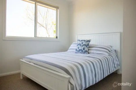 Property photo of 2/22 Tasman Drive Shell Cove NSW 2529