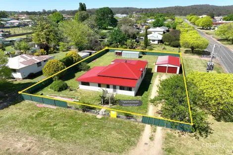Property photo of 27 Bourke Street Glen Innes NSW 2370