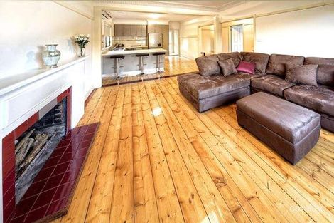 Property photo of 31 Wards Grove Bentleigh East VIC 3165