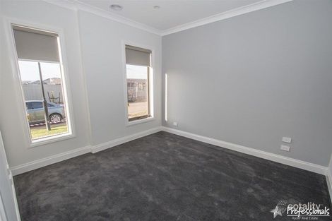 Property photo of 17 Orton Crescent Maddingley VIC 3340
