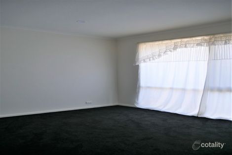 Property photo of 13 Merdon Place Kurunjang VIC 3337