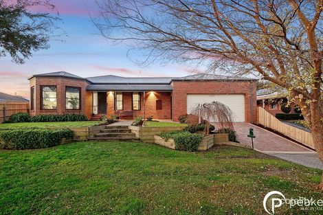 Property photo of 2 Boynton Place Berwick VIC 3806