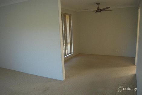 Property photo of 8 Settler Place Greenmount WA 6056