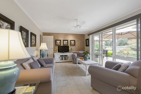 Property photo of 42 Willslie Crescent Berwick VIC 3806