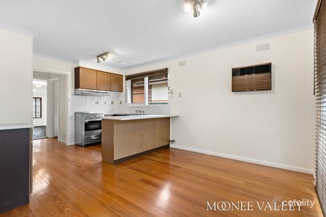 Property photo of 18 Riviera Road Avondale Heights VIC 3034