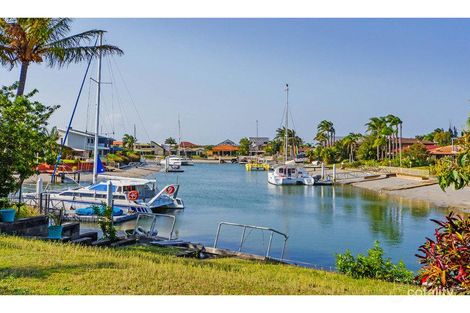 9 Bass Pl, Paradise Point, QLD 4216