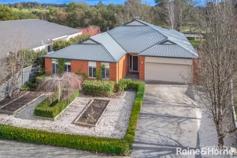14 DUMBARTON WAY, GISBORNE, VIC 3437