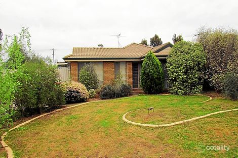 17 Mark Pl, Melton West, VIC 3337
