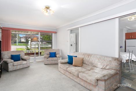 Property photo of 17 Fairfield Road Woodpark NSW 2164