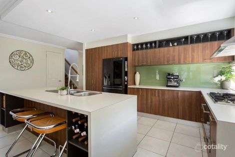 Property photo of 3 Harpenden Terrace Cranbourne VIC 3977