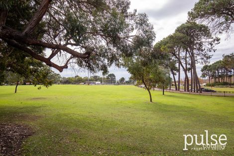 Property photo of 30 Williamson Road Kardinya WA 6163