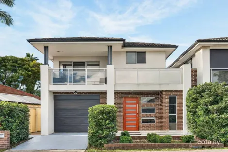 24a Salamaua Cres, Holsworthy, NSW 2173