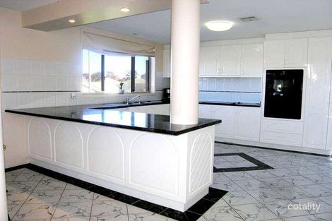 Property photo of 30 Arthaldo Court Nicholls ACT 2913