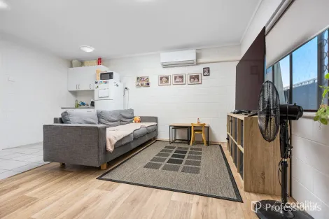 Property photo of 4/12 Johnston Street Geraldton WA 6530