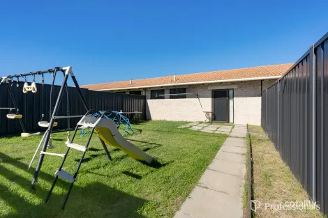 Property photo of 4/12 Johnston Street Geraldton WA 6530