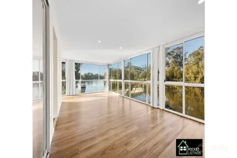 Property photo of 102 Newbridge Road Chipping Norton NSW 2170