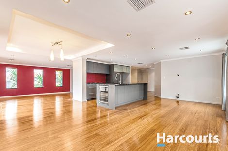 Property photo of 2 Hunn Court Quinns Rocks WA 6030
