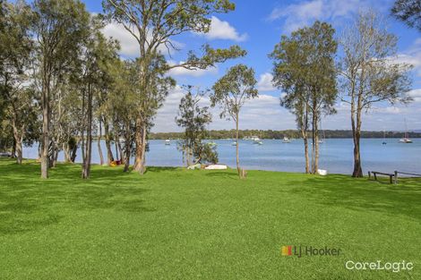 Property photo of 55 Vales Road Mannering Park NSW 2259