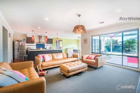 Property photo of 9 Flannery Street Craigieburn VIC 3064