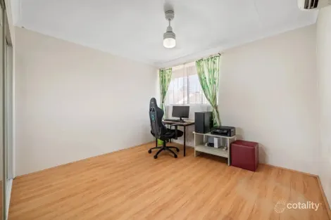 Property photo of 4/65 Canterbury Road Glenfield NSW 2167