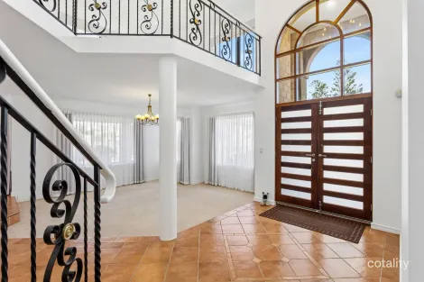 Property photo of 2 Cronulla Place Hillarys WA 6025