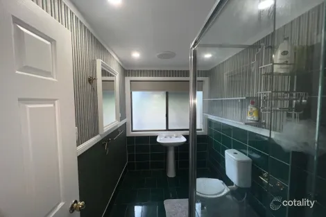 Property photo of 23 Gardiner Road Holmview QLD 4207