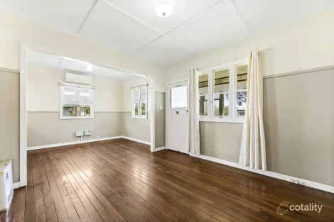 Property photo of 74C Mackenzie Street Mount Lofty QLD 4350