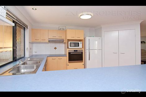 Property photo of 19 Blaxland Place Drewvale QLD 4116