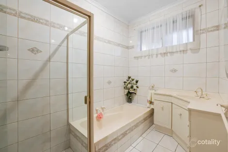 Property photo of 10 Donaldson Drive Paradise SA 5075