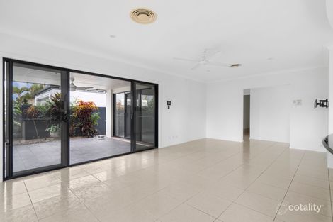 Property photo of 37 Ken Crescent Helensvale QLD 4212