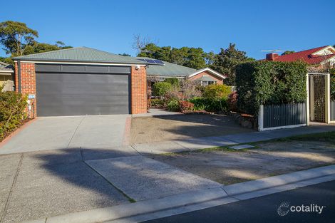 Property photo of 24 Trentham Way Langwarrin VIC 3910