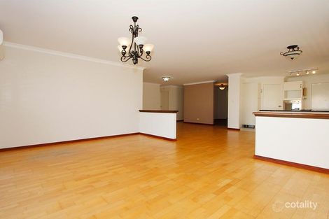 Property photo of 100 Roxburgh Circle Kinross WA 6028