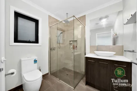 Property photo of 45 Botany Way Cranbourne East VIC 3977